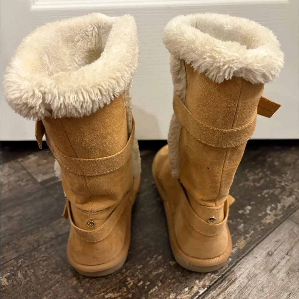 Michael Kors cozy tan