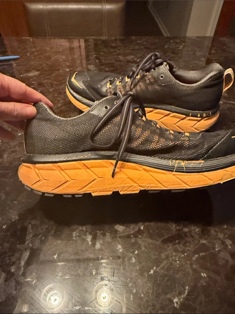 HOKA ONE ONE Challenger ATR 4 Trail Running Shoes Men’s Size 10 Black Orange