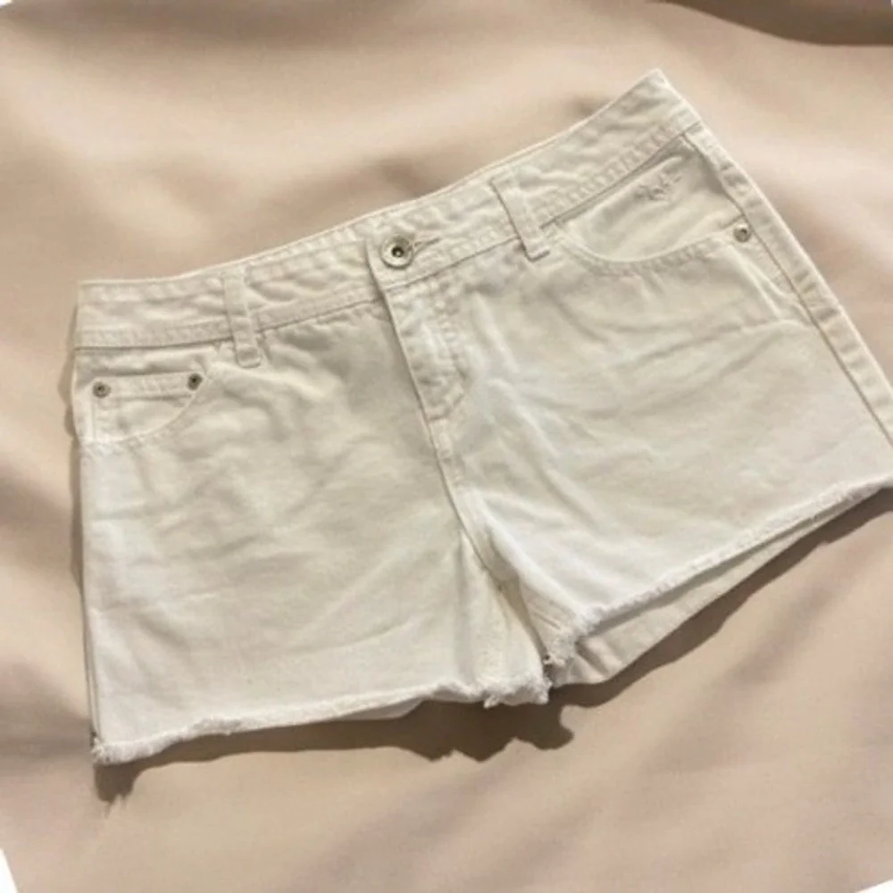 Justice Girls White Denim Shorts Size‎ 16R Frayed Hem Casual Summer
