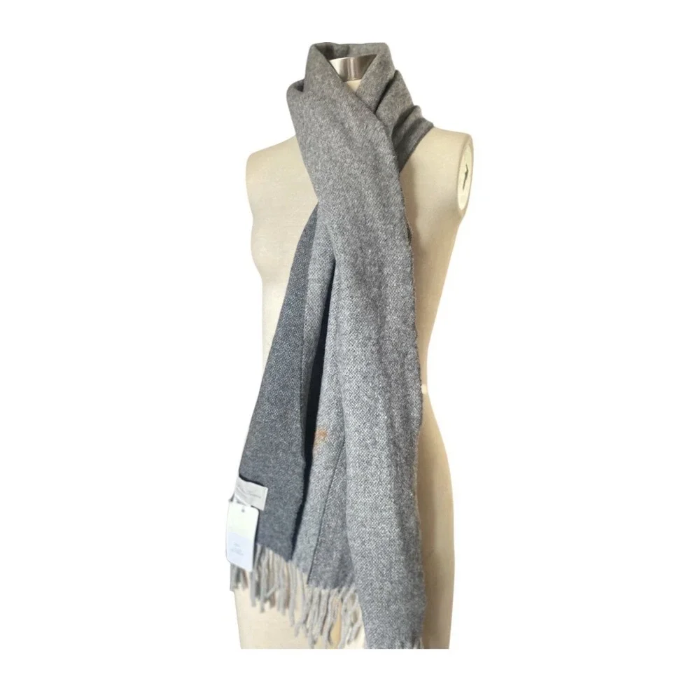 ITALIAN WOOLEN TREASURES 100% cashmere scarf Tan with‎ fringe made in ITALY NWT