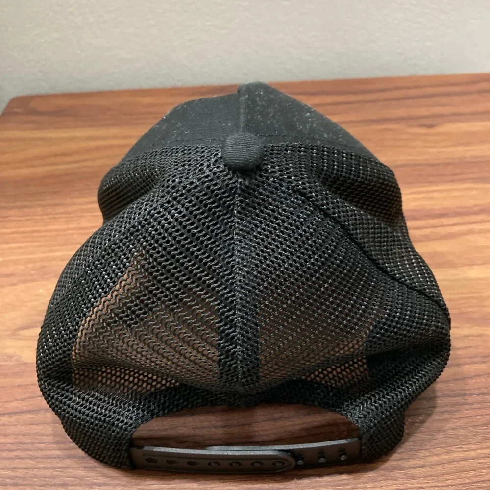 N/A stylish black