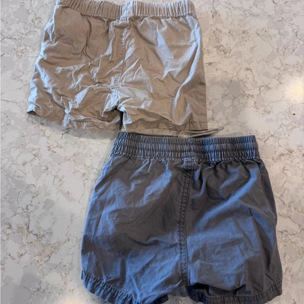 Old Navy 12-18M Charcoal and Tan Elastic Waist shorts