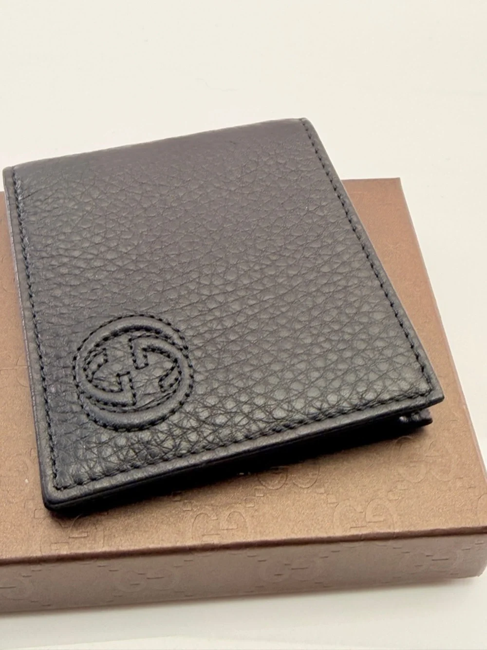 Gucci authentic black