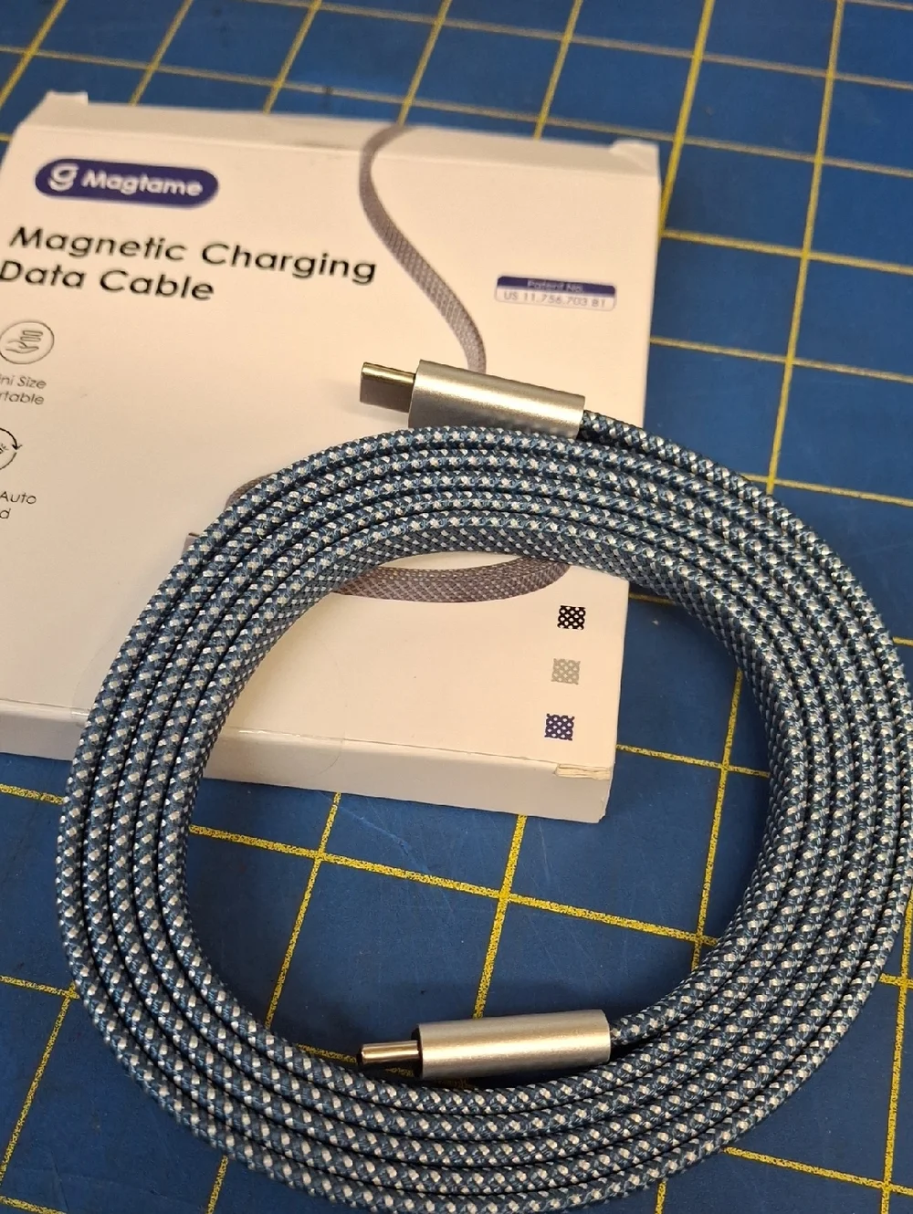 MagTame USB-C Magnetic Charging Cable with Data Transfer New 1.5m Silver Blue