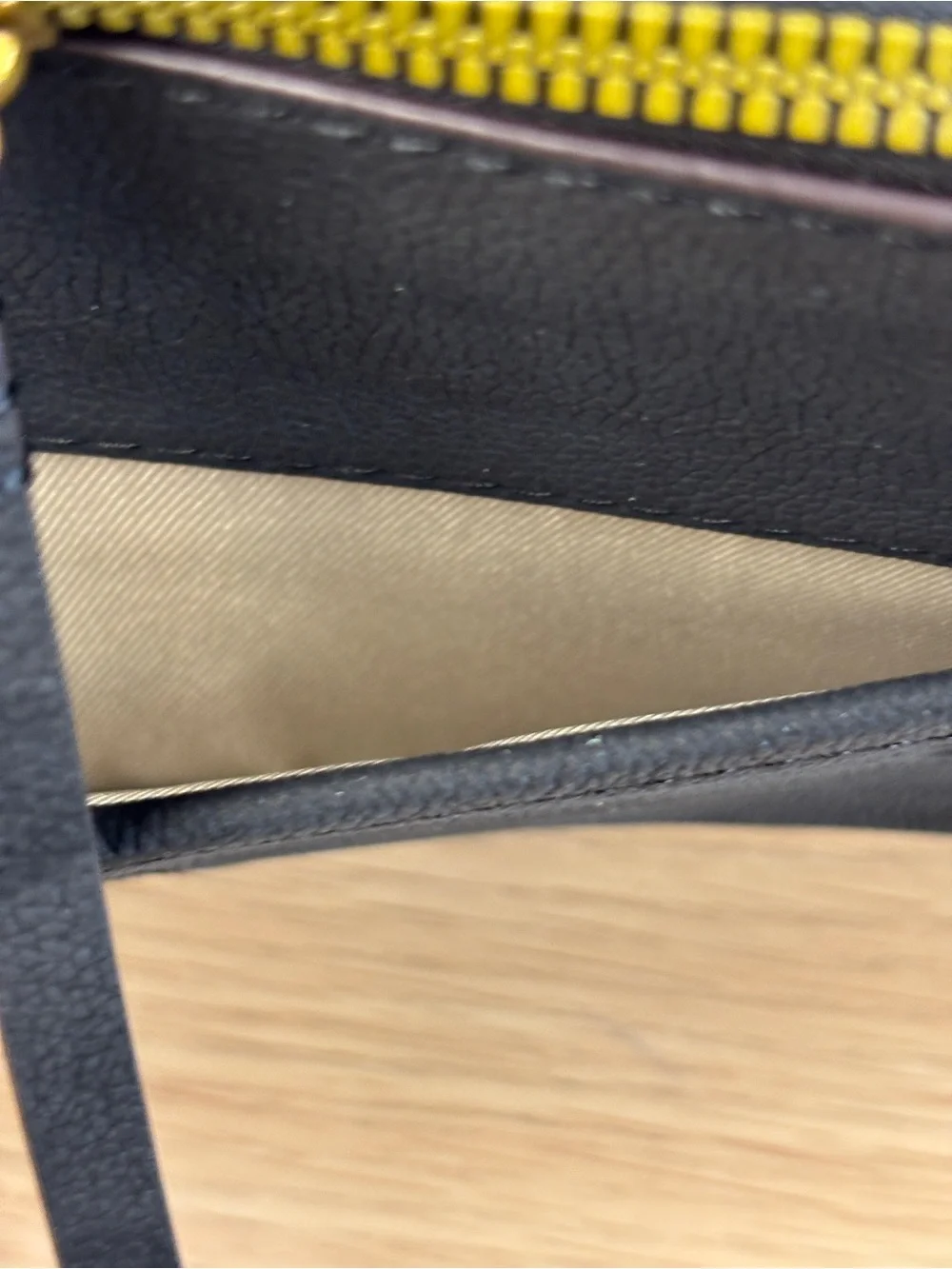 American Leather Co. design features