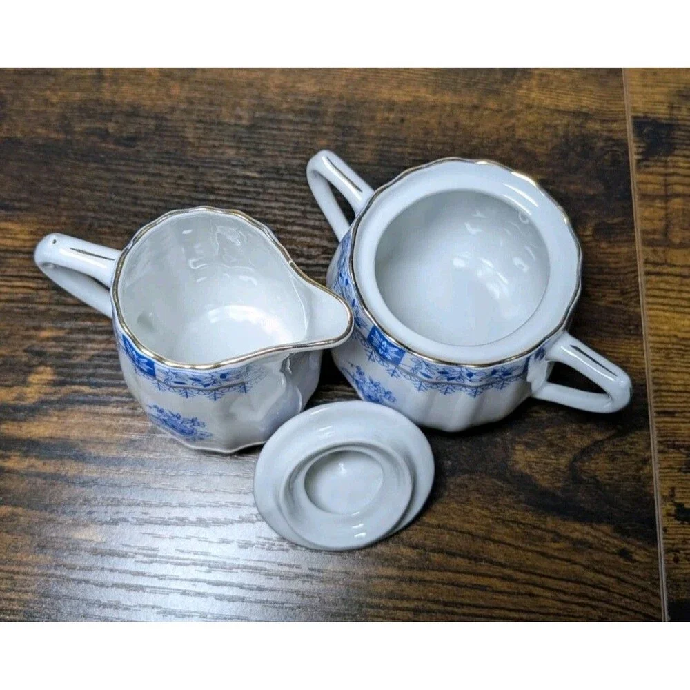 China Blau vintage china