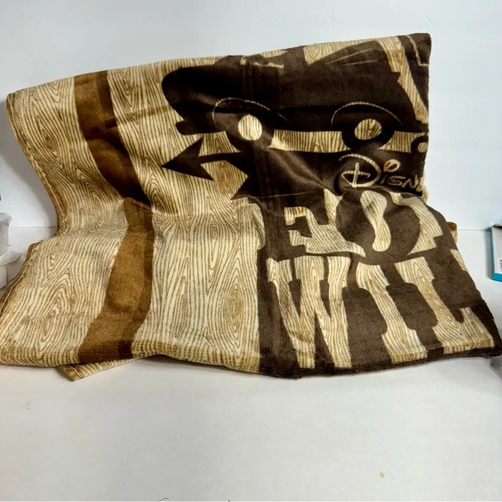 NWT. Disney Beach Towel. Fort Wilderness Resort And Campground towel.
