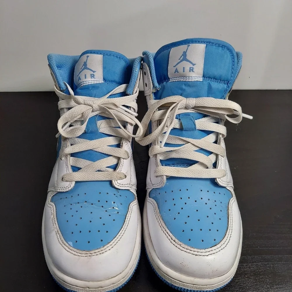 Jordan Nike Air Jordan 1 Mid Shoes Youth Size 6.5Y Blue White UNC FZ3933-114