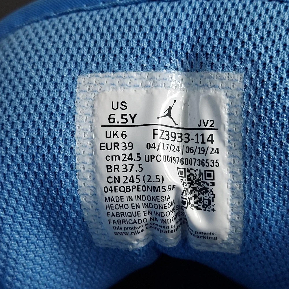 Jordan Nike Air Jordan 1 Mid Shoes Youth Size 6.5Y Blue White UNC FZ3933-114