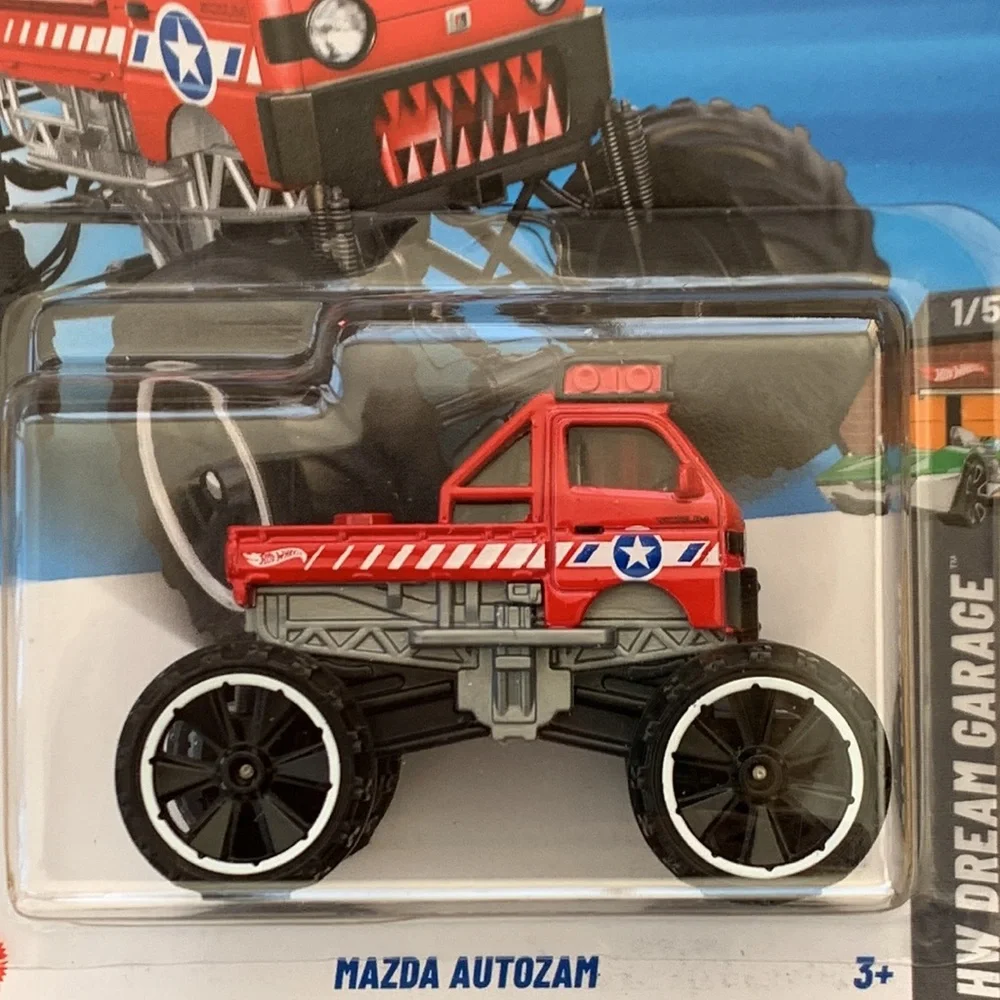 N/A white collectible garage