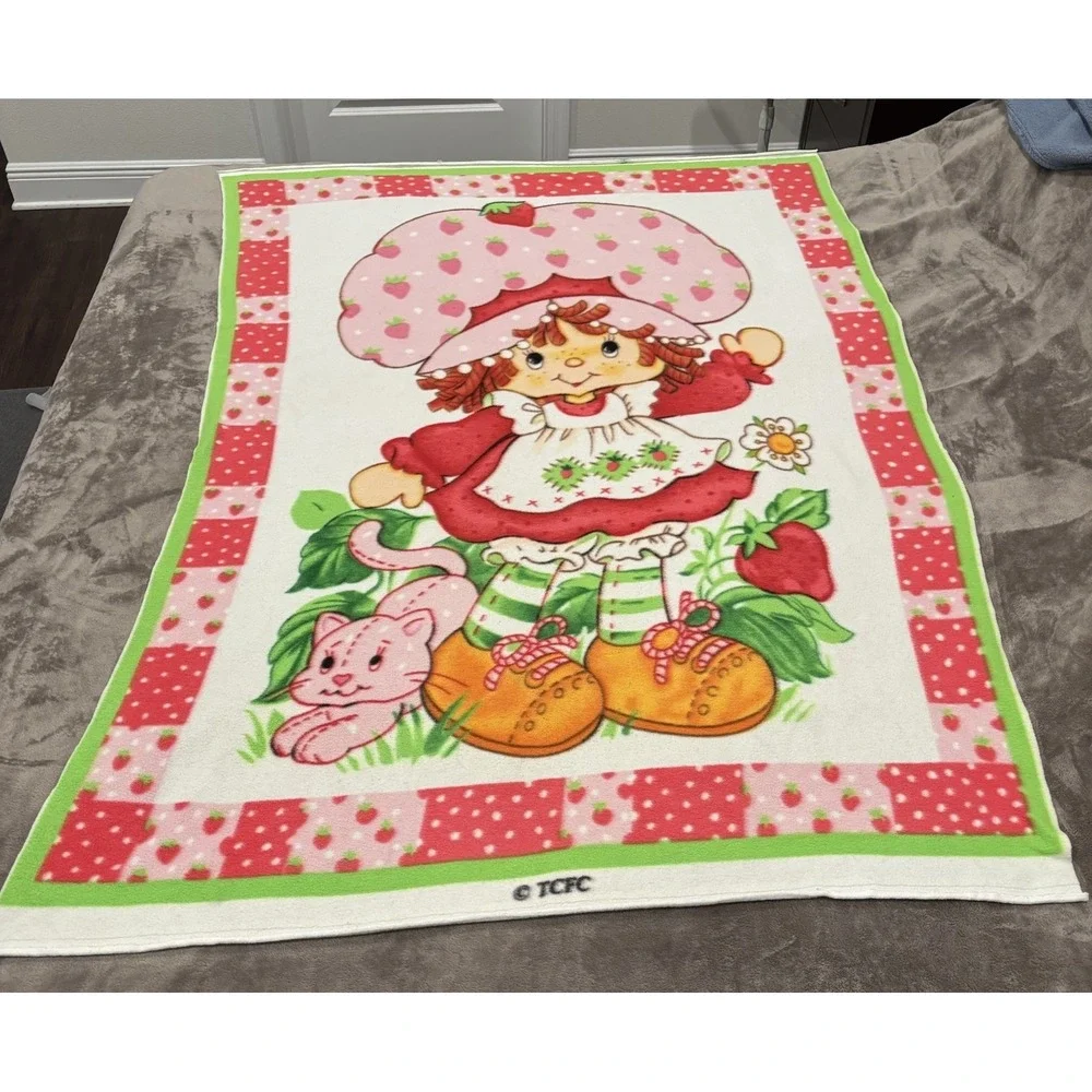 Vintage Rare Strawberry Shortcake Kitten BIG Fleece Blanket 66