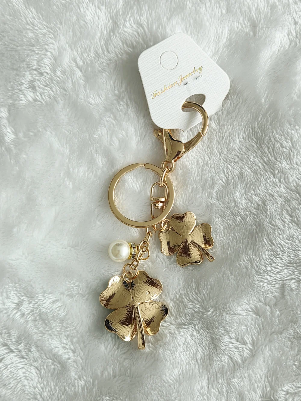 Gold-Tone Green Four-Leaf Clover Keychain with Pearl Charm Gorgeous Bag Vharm