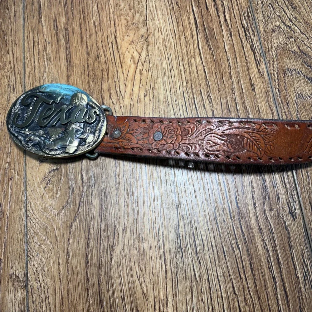 VTG 1985 High Mesa Texas Bronze Buckle Tooled Engraved Leather Kids Belt Floral
