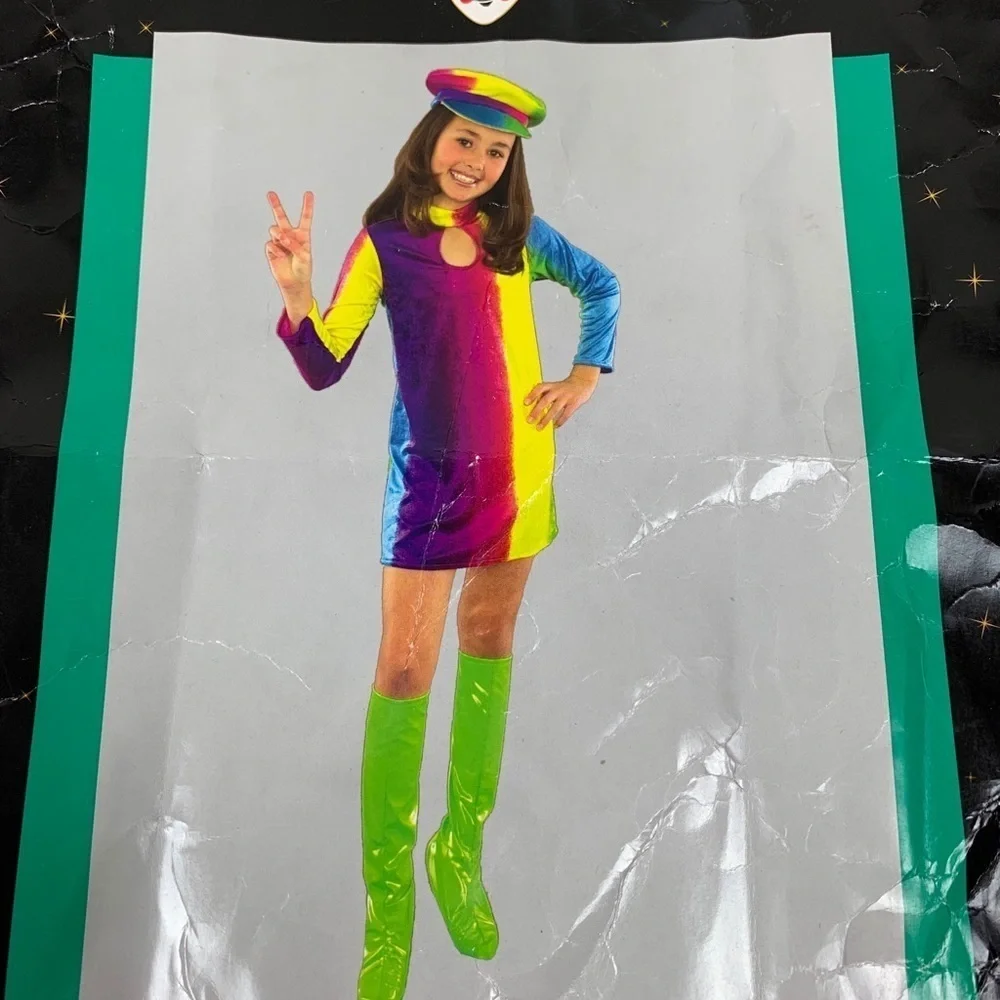 Charades keyhole new