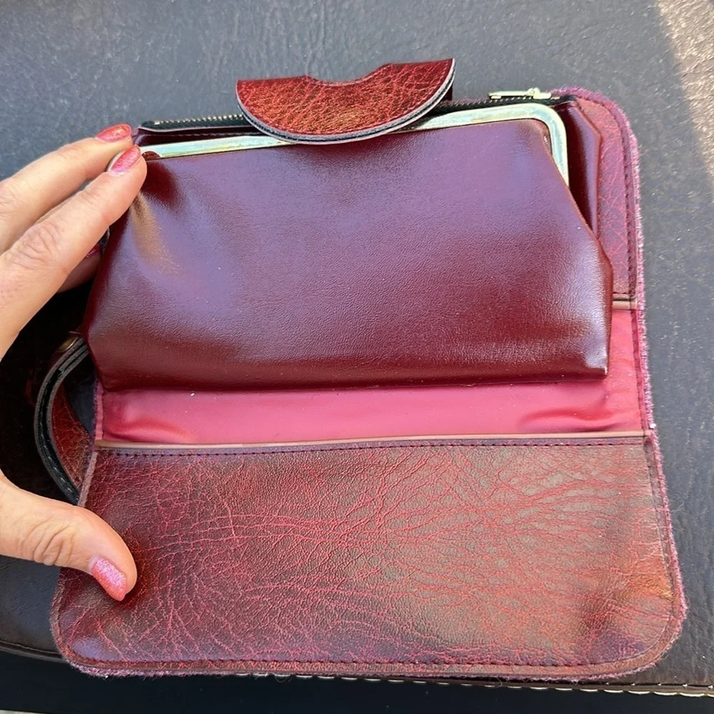 ❤️🤎🩷Vintage wallet NWOT fabric and vinyl clutch wristlet burgundy vegan