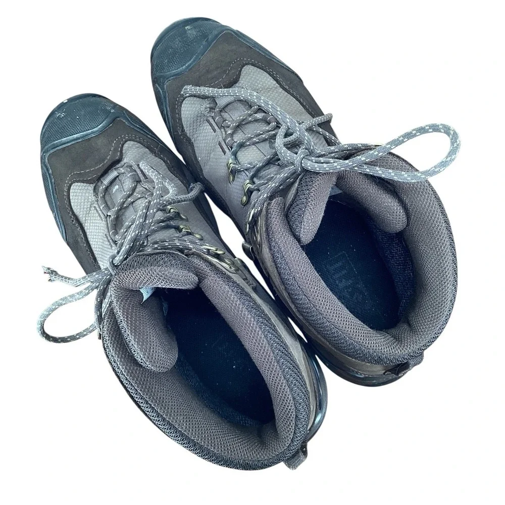 Oboz Footwear pre owned
