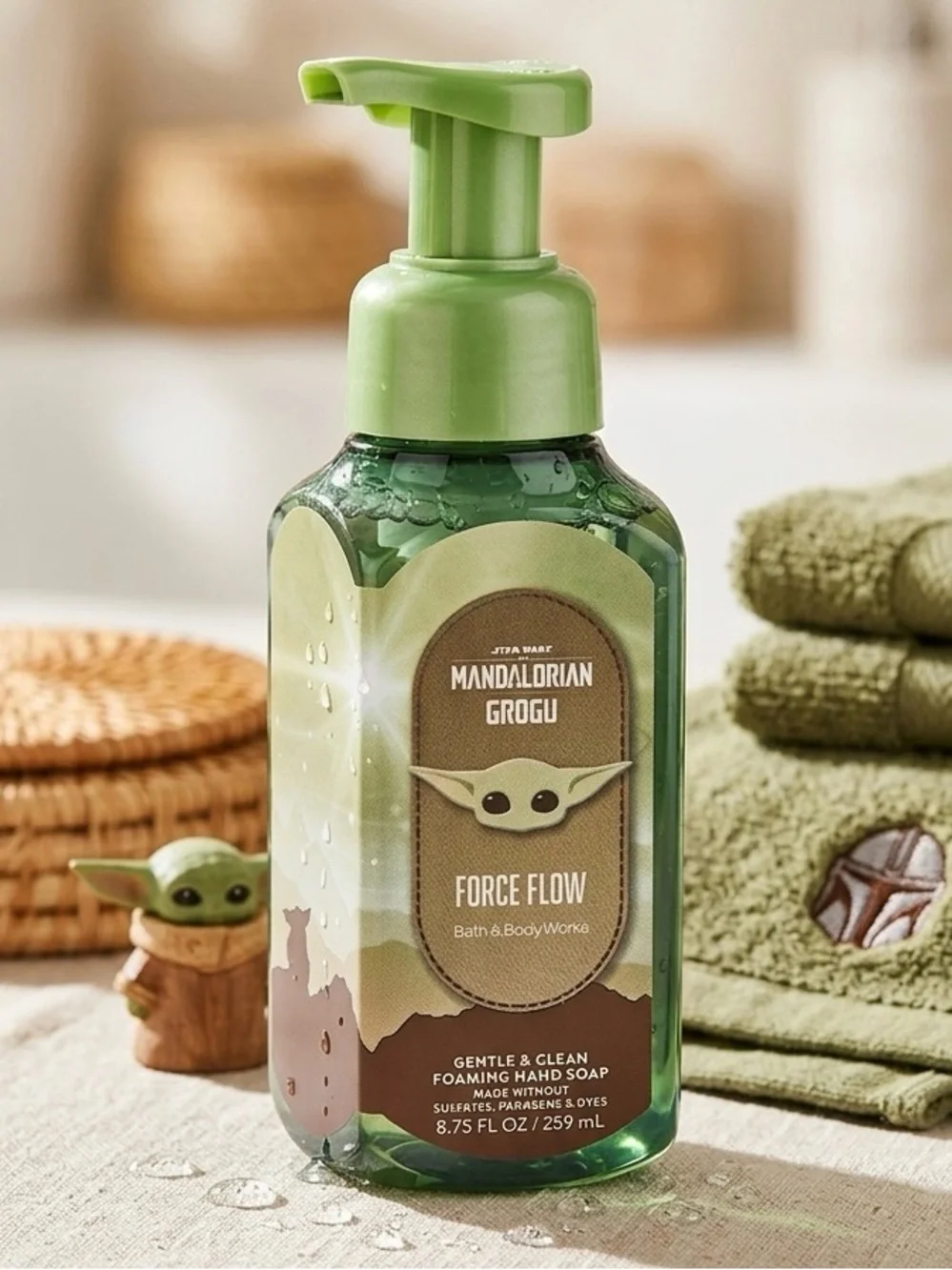 Bath & Body Works Green Mandalorian Grogu Force Flow Foaming Hand Soap