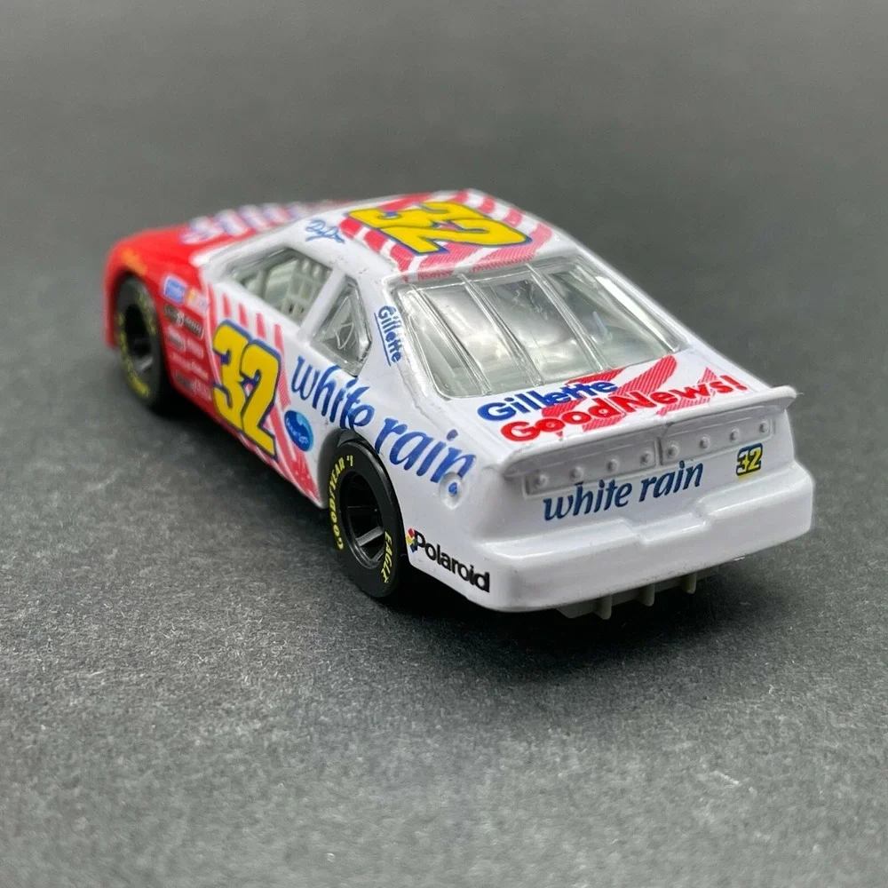 Racing Champions White Rain #32 Dale Jarrett Ford T-Bird Stock Car NASCAR 1/64