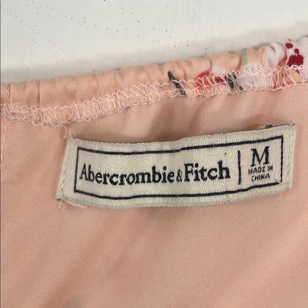 Abercrombie & Fitch 100% polyester