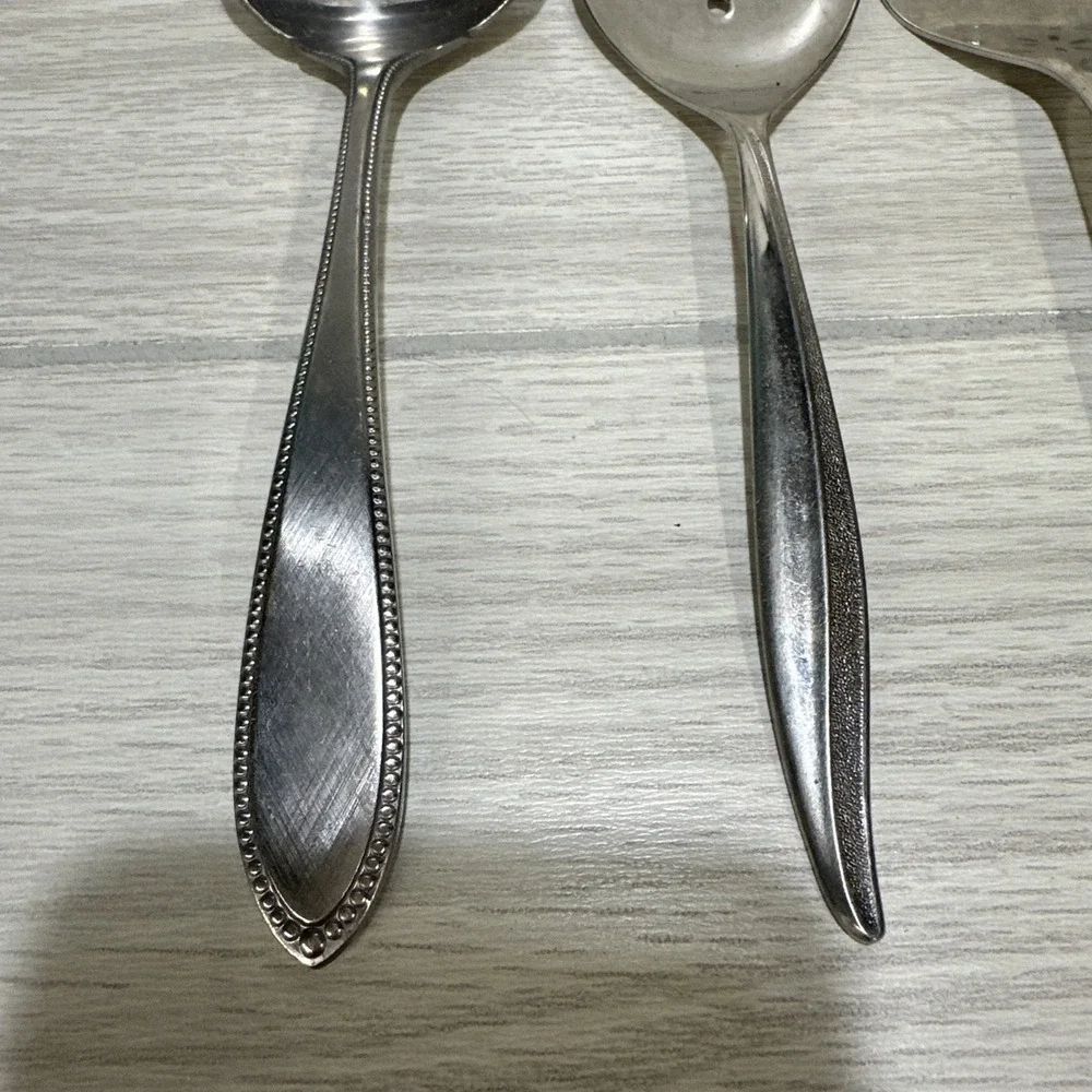 Stainless‎ Steel Flatware (Set of 4) Assorted Manufacturers Vintage
