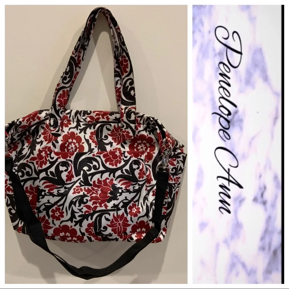 Penelope‎ Ann overnight bag with shoulder strap