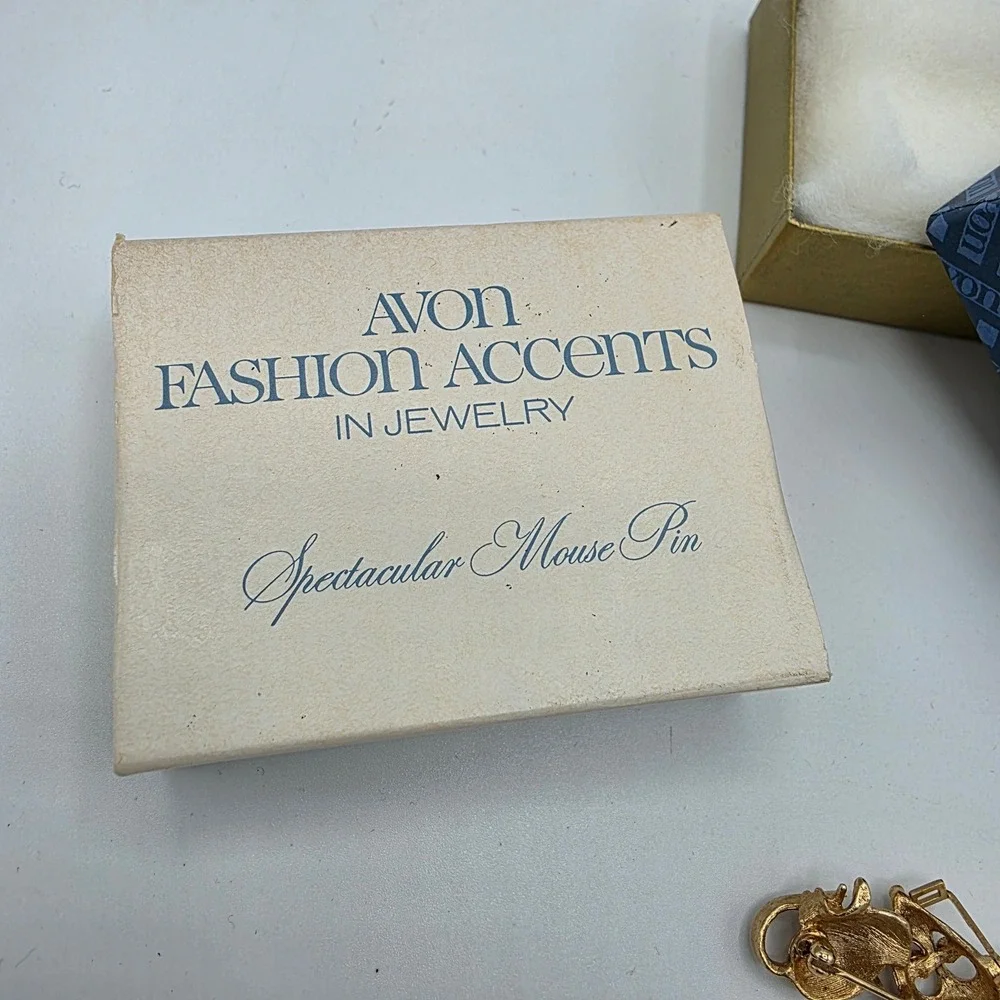 Avon Womens Spectacular Mouse Pin Glasses Amber Eyes Vintage 1973 Gold OS
