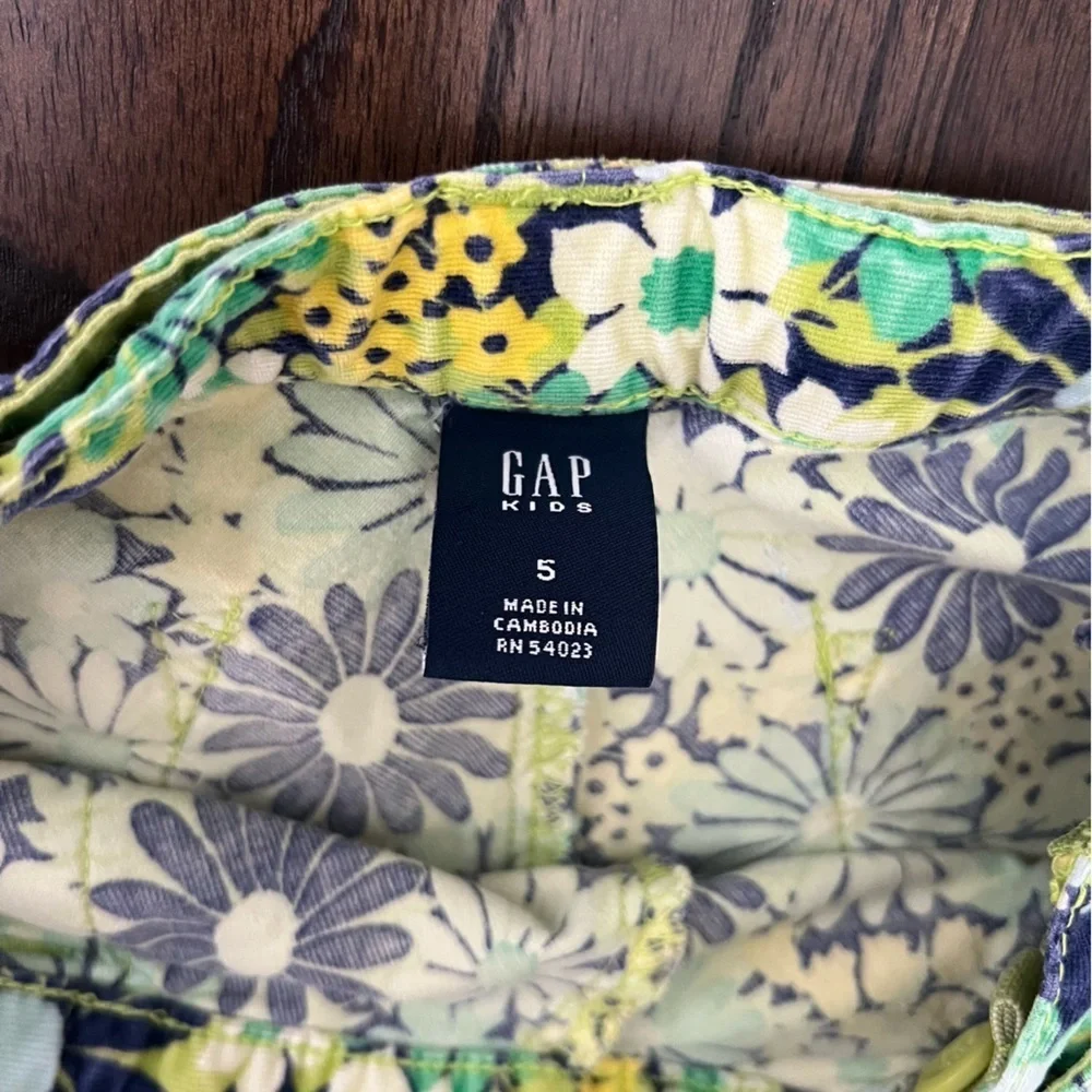 GAP groovy floral