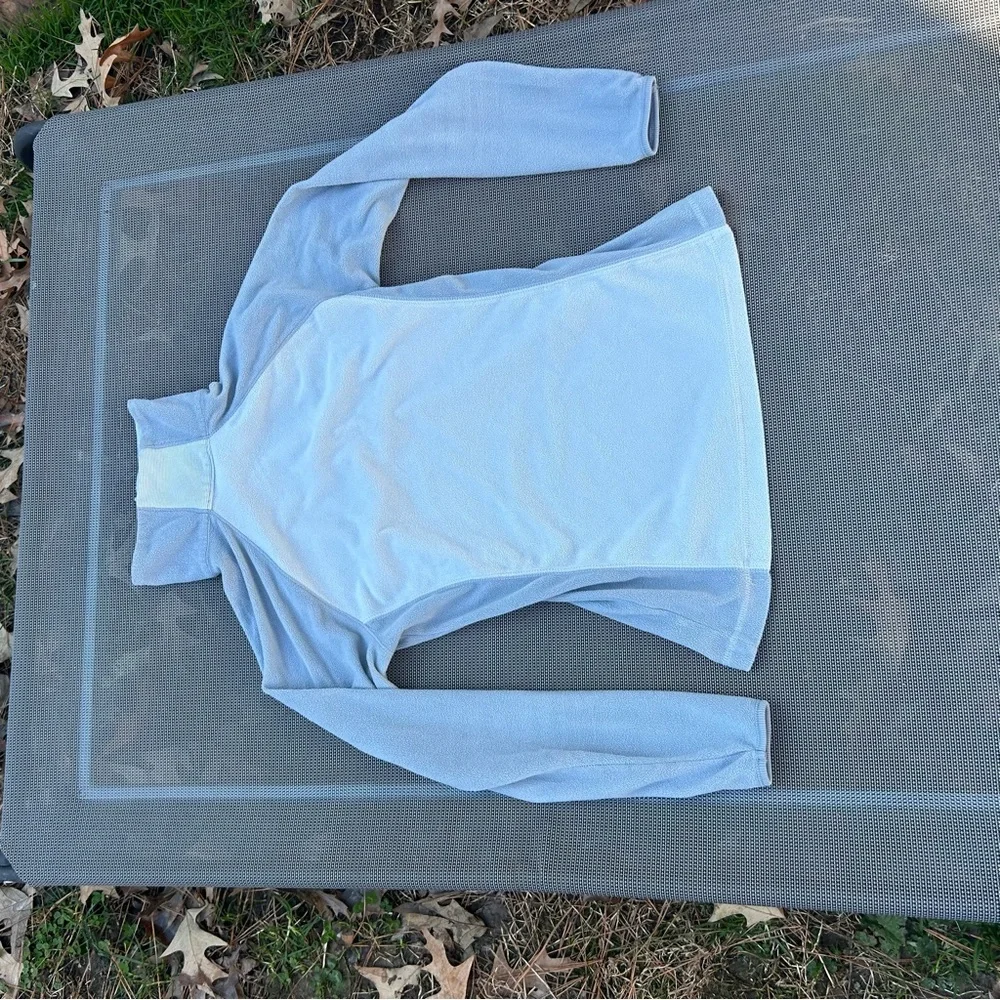 Columbia Sportswear Company columbia sweatshirt