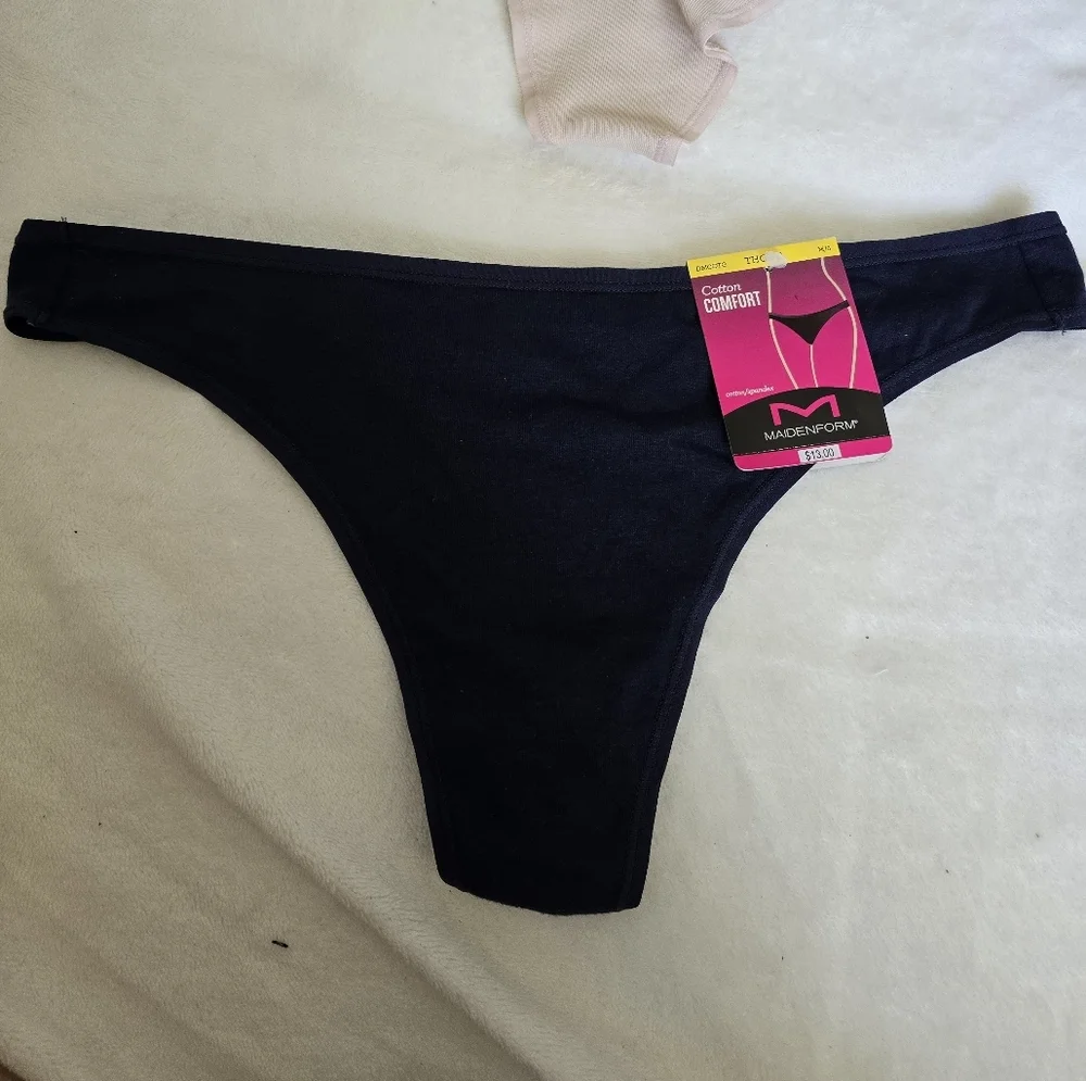 Maidenform seamless thongs