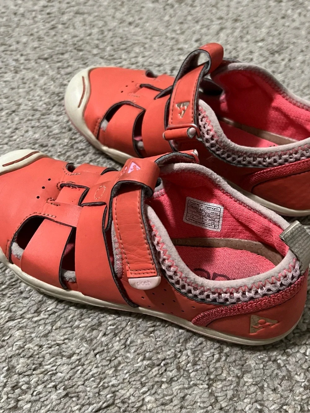 PLAE Kids Coral Pink Closed-Toe Hook-and-Loop Sandals Size 1