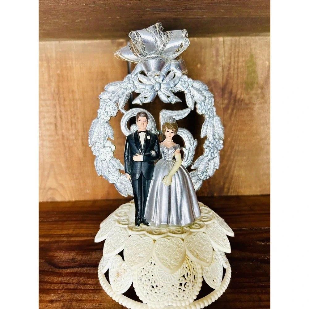 Vintage Mid Century Wilton‎ Wedding Cake Topper Hong Kong 8