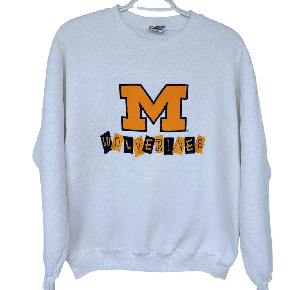 Vintage Michigan Wolverines Sweatshirt Medium White Crewneck B-Wear Embroidered‎