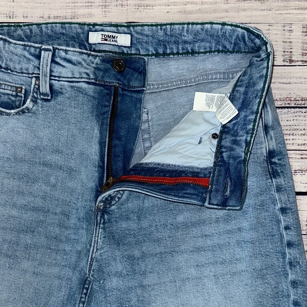 Tommy Hilfiger Julie Ultra High Rise Distressed Jeans Sz.‎ 30