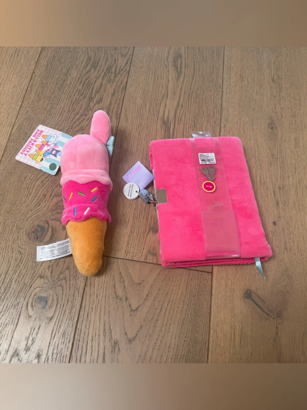 Claires set includes