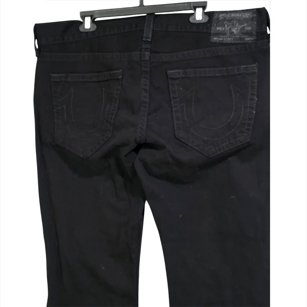 True Religion 40 model