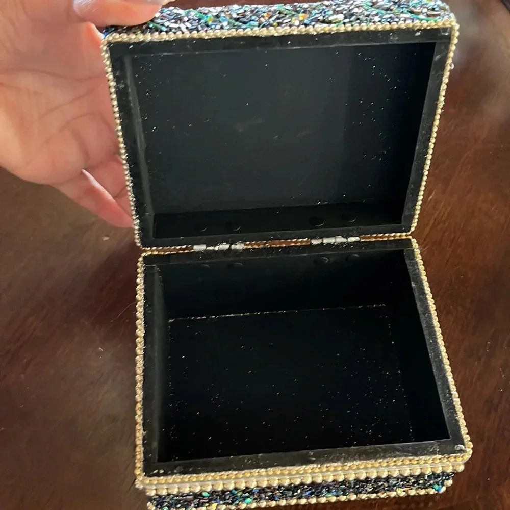 N/A jewelry box