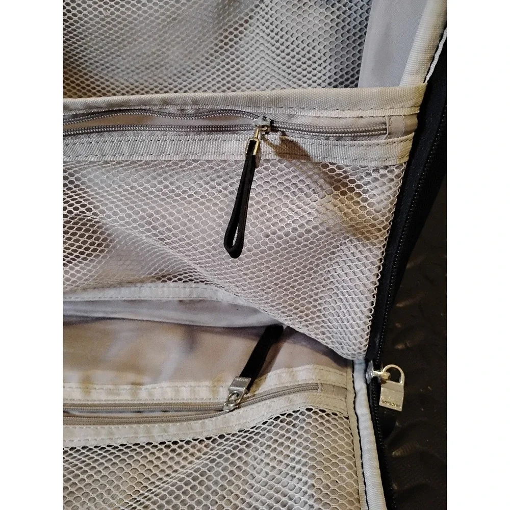 Samsonite Black Carry On Travel Case