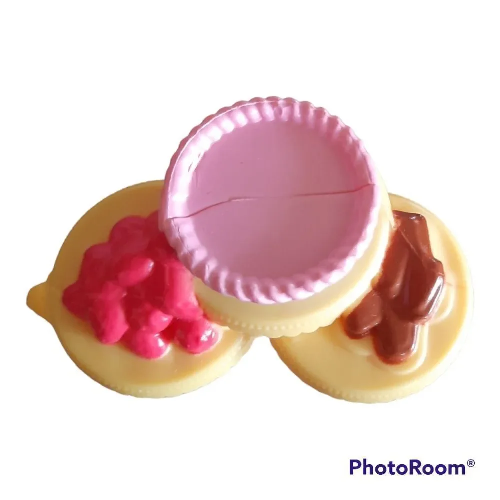 Fisher-Price Loving Family Dollhouse Desserts Food 3-Tier Cake Plates Sweets