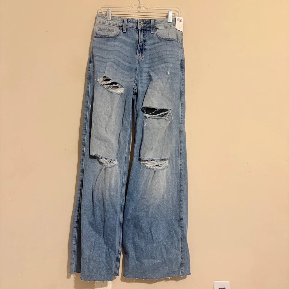 Hollister High-Rise Extreme Baggy Distressed Light Wash Jeans W26 L32