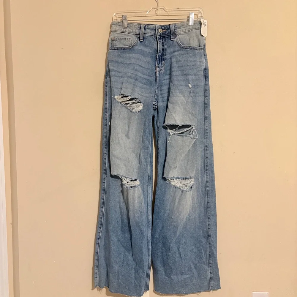 Hollister High-Rise Extreme Baggy Distressed Light Wash Jeans W26 L32