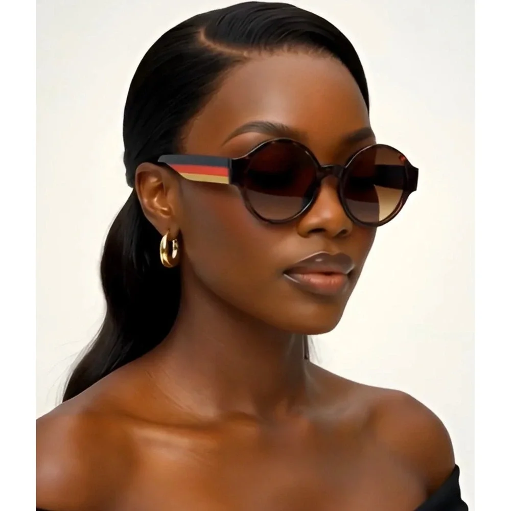 Round Tortoise Sunglasses Women's Fashion Shades Striped Accent Luxury Light New