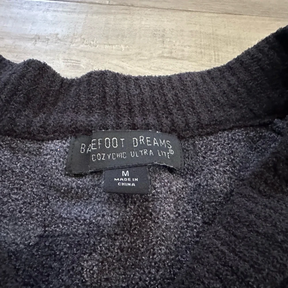 Barefoot Dreams but tag camo