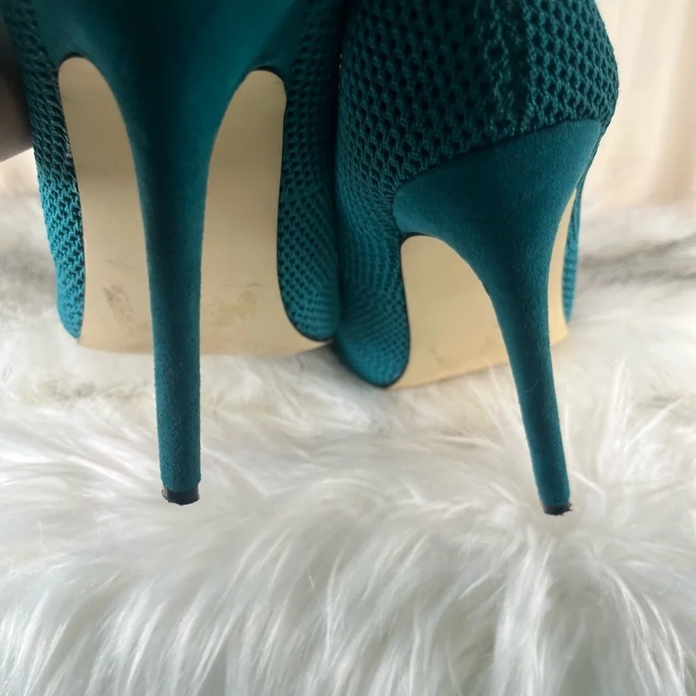 N/A stylish teal