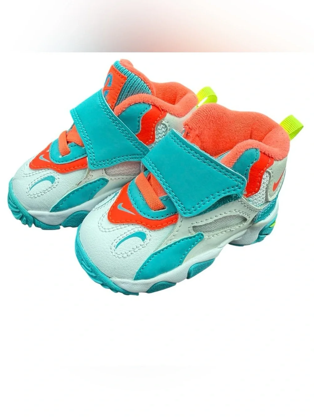 Nike’s TD Speed Turf Baby Deion Miami BV2525 101 4C