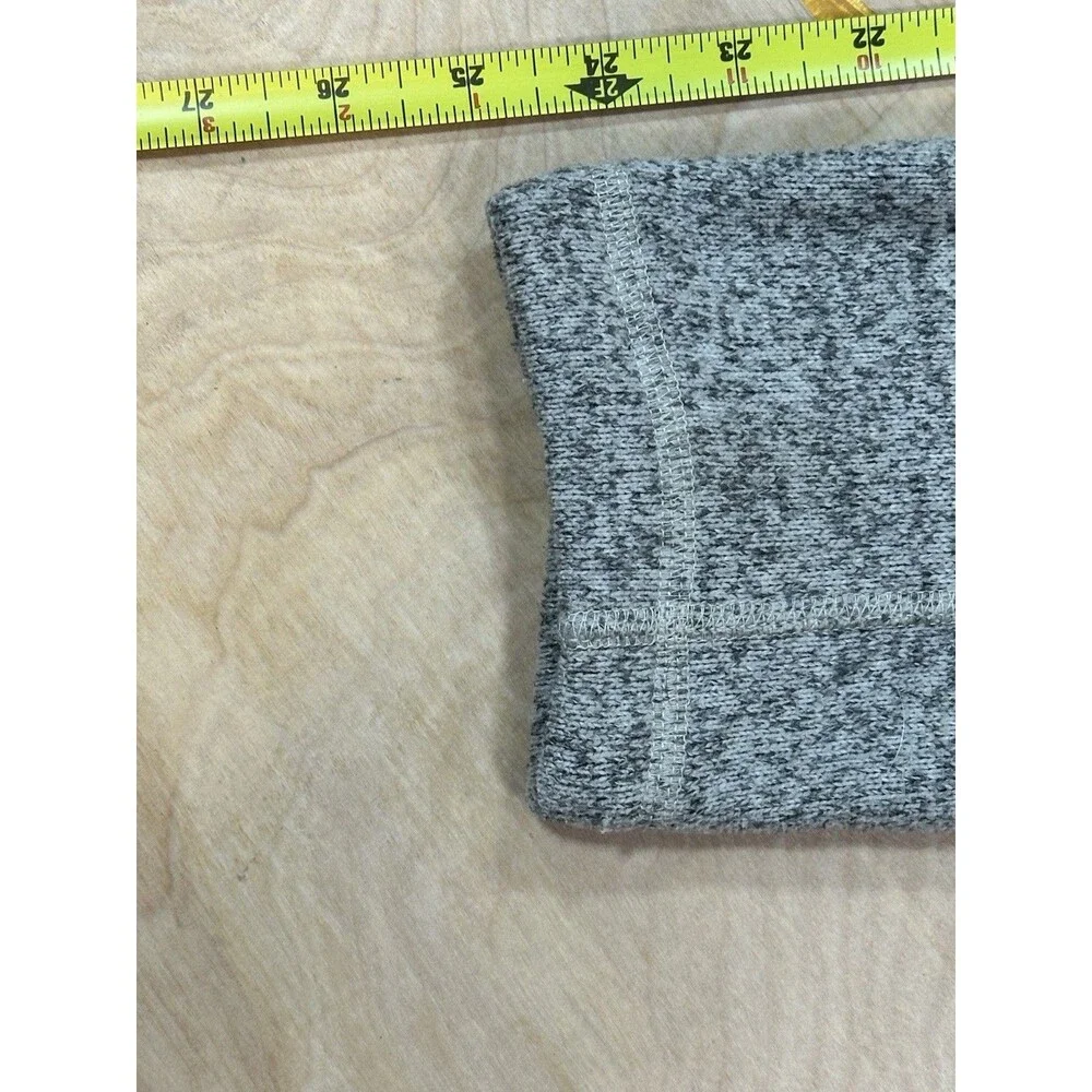 The North Face 27 measures has