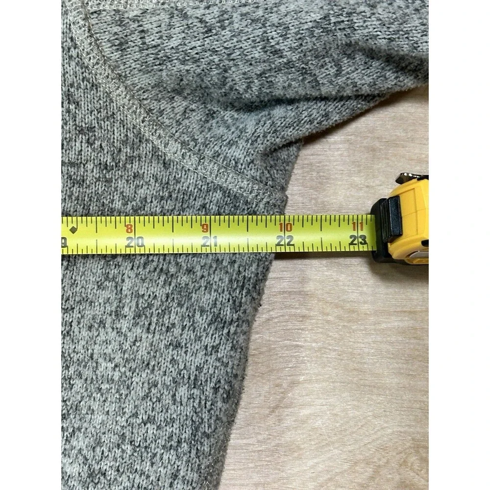 The North Face 22 pockets