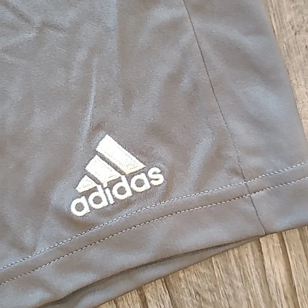 adidas vibrant royal