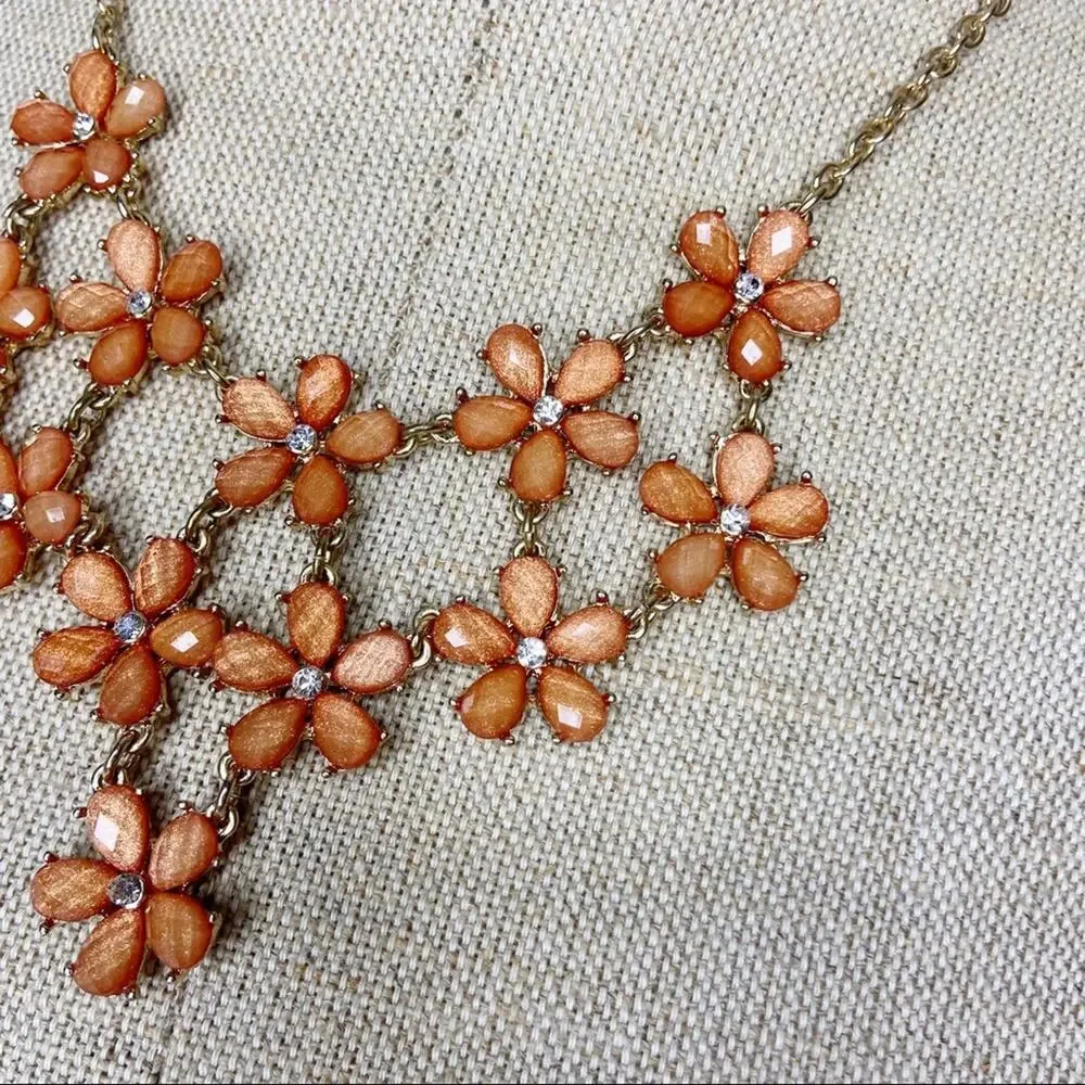N/A floral but peach
