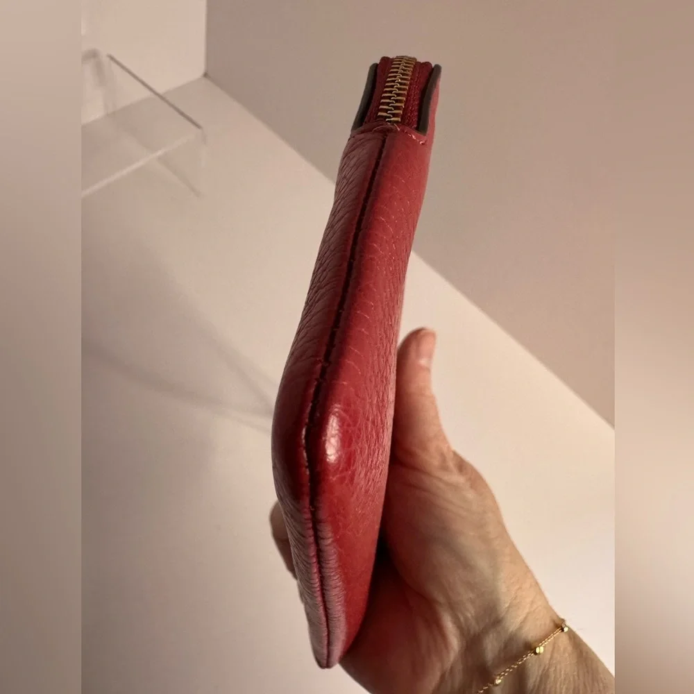 💖 #230 Coach NWT Red Pebbled Leather Corner Zip Wristlet