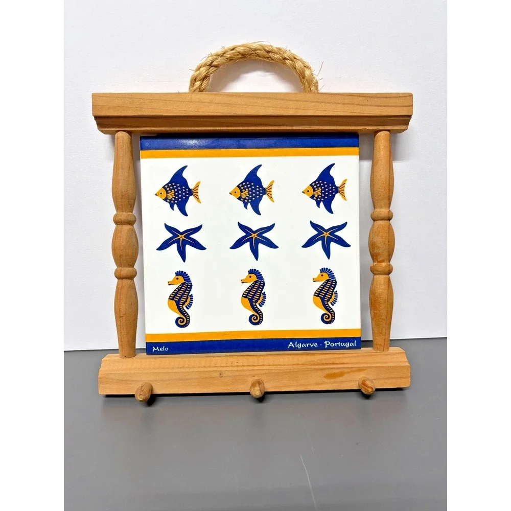 Melo Algarve Portugal Decorative Tile Plaque Wooden Frame Hooks Fish Seahor